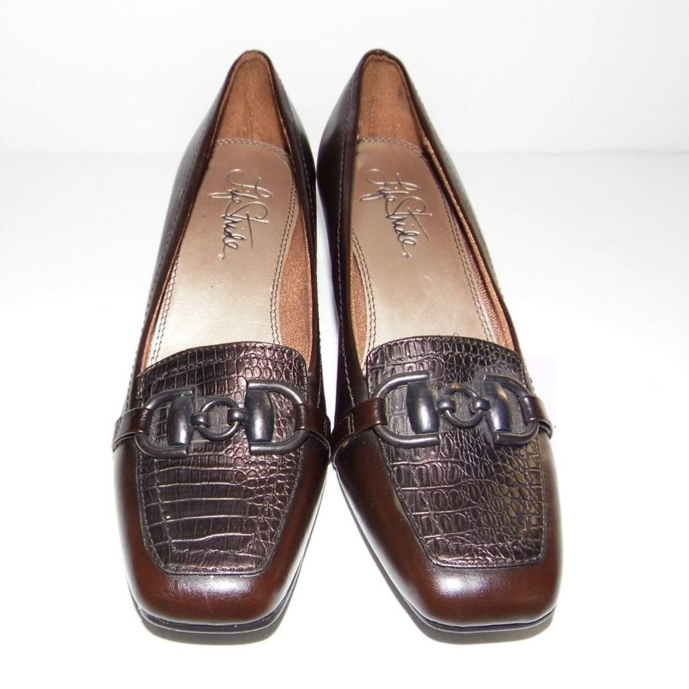 Life Stride Brown Shoes 8M - Picture 2 of 8